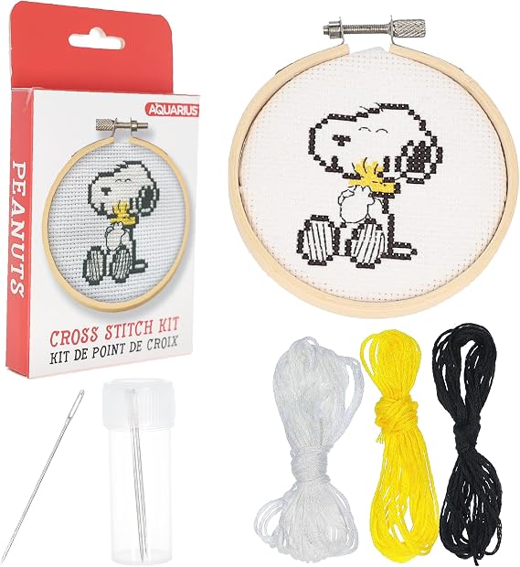 AQUARIUS Peanuts Snoopy & Woodstock Small Cross Stitch Kit for Beginners