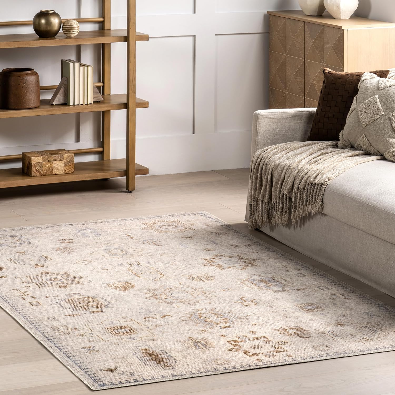 nuLOOM Krystin Machine Washable Worn Accent Carpet, 5.7cm x 7.7cm, Beige